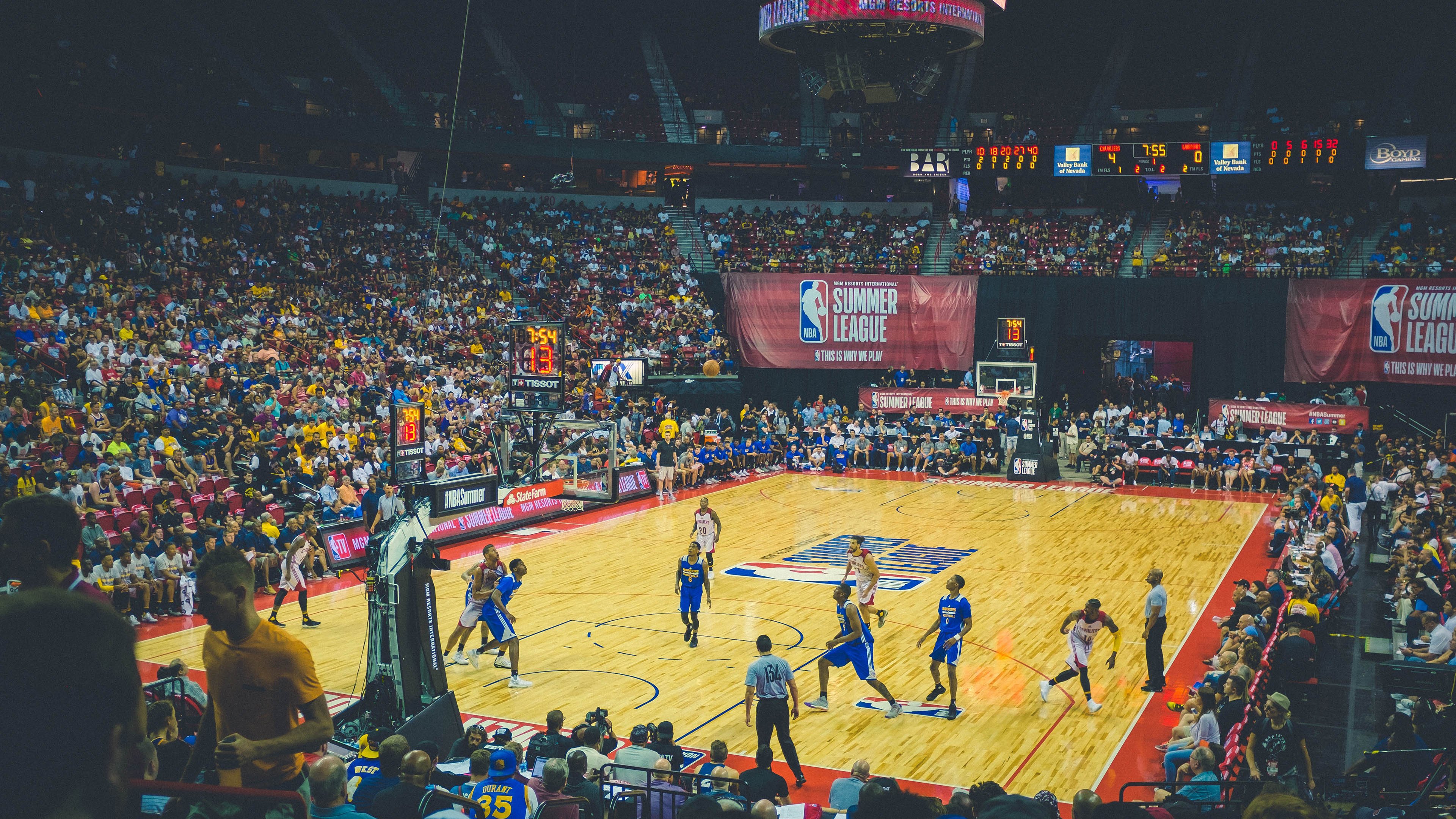 辽宁队逆转勇士,利拉德成为关键先生,跨联赛传奇的诞生